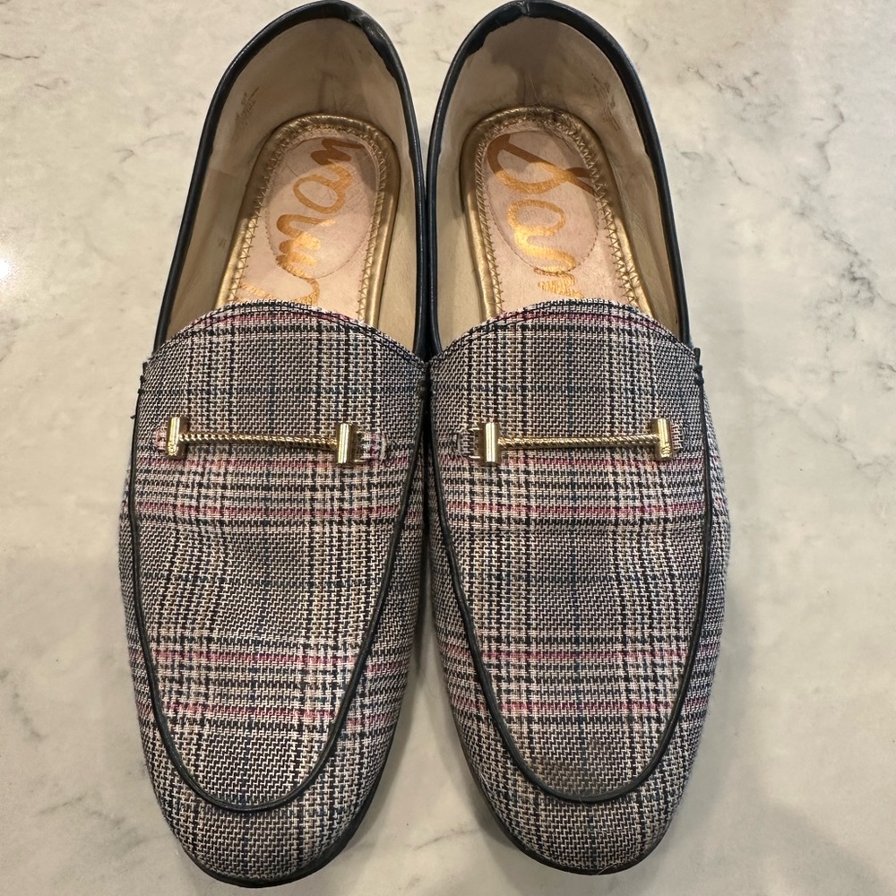 Sam Edelman Gray and Red Loafers with Classic Slip-On Design
